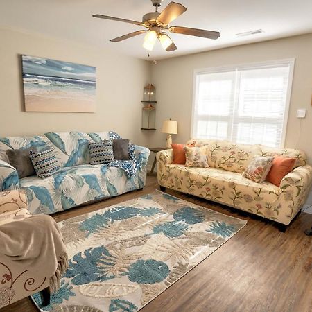 Kannapolis Elegant Townhouse - Pet Friendly Exterior photo