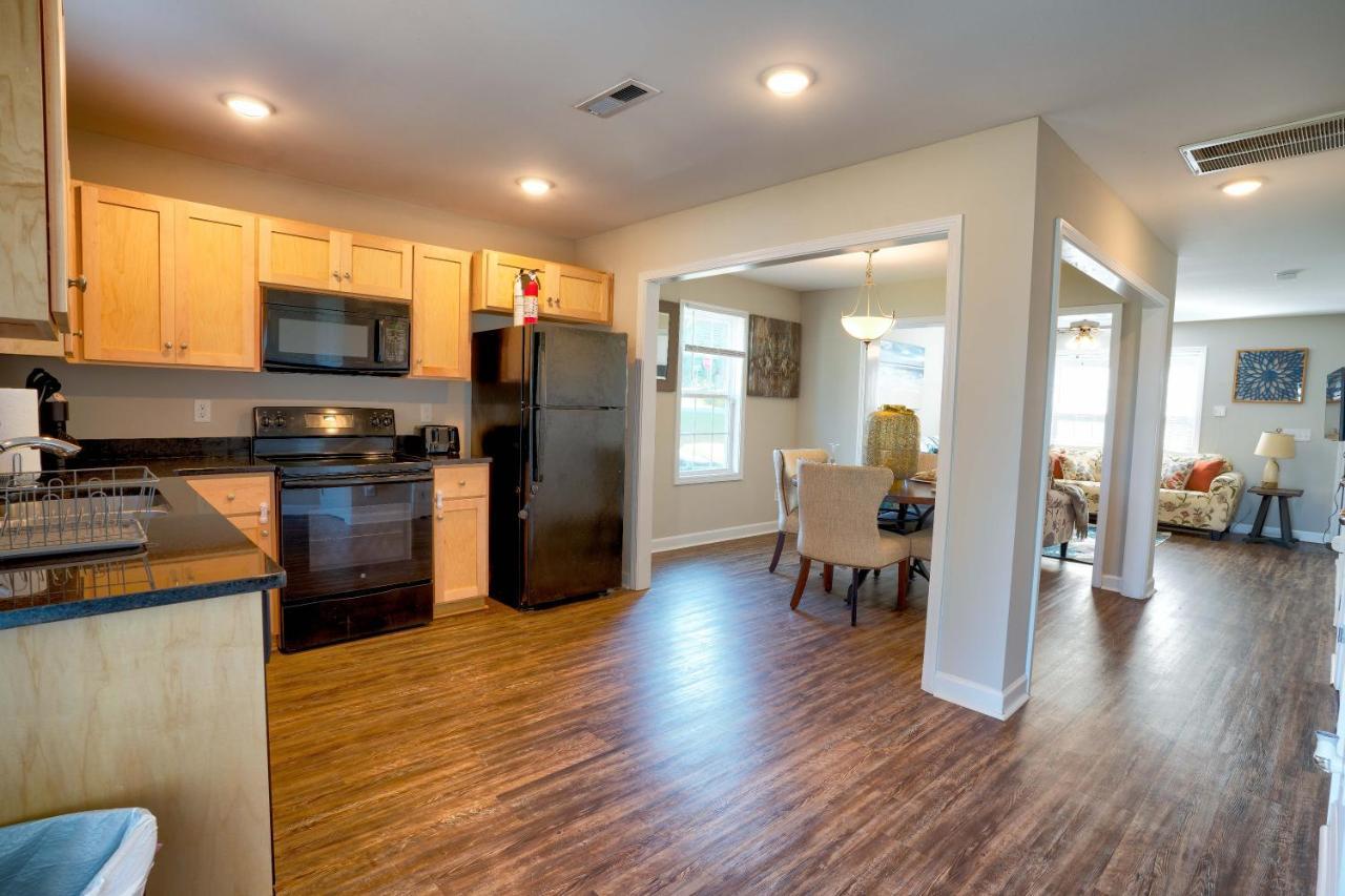 Kannapolis Elegant Townhouse - Pet Friendly Exterior photo