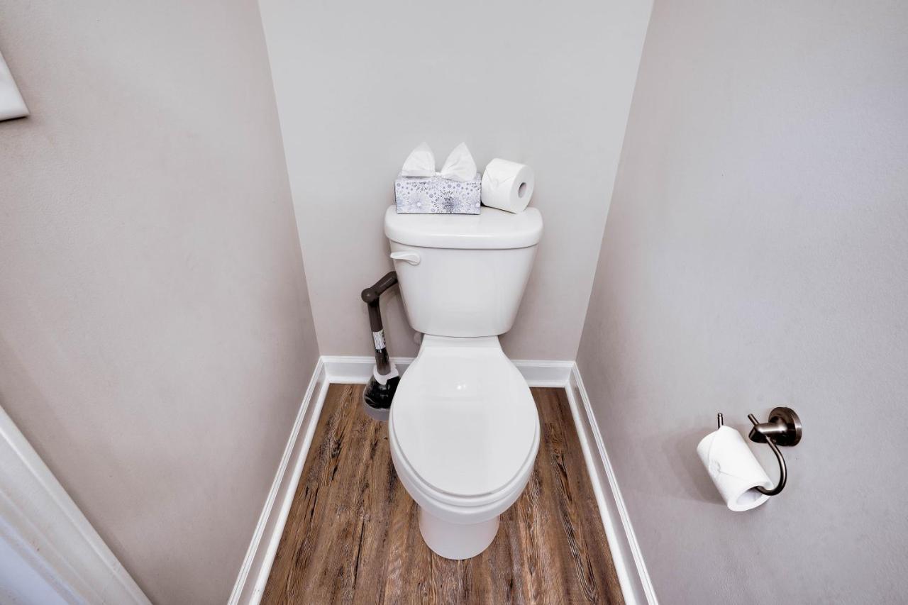 Kannapolis Elegant Townhouse - Pet Friendly Exterior photo